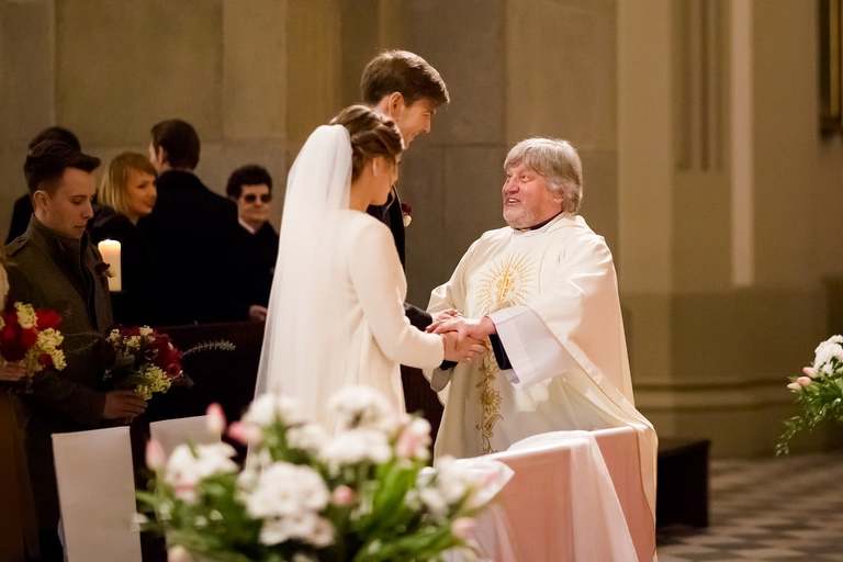 fotografia slubna, fotografia slubna krakow, zdjecia slubne krakow, fotograf slubny krakow, fotograf na wesele krakow, slub w kosciele na podgorzu, slub w kosciele sw jozefa krakow, wesele w hiltonie w krakowie, wesele w hotelu hilton garden inn krakow, zdjecia slubne bielsko, fotograf slubny bielsko, www.magiaobrazu.com, zdjecia slubne bielsko, fotografia slubna slask, fotograf cieszyn, zdjecia slubne cieszyn