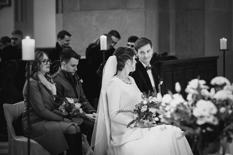 fotografia slubna, fotografia slubna krakow, zdjecia slubne krakow, fotograf slubny krakow, fotograf na wesele krakow, slub w kosciele na podgorzu, slub w kosciele sw jozefa krakow, wesele w hiltonie w krakowie, wesele w hotelu hilton garden inn krakow, zdjecia slubne bielsko, fotograf slubny bielsko, www.magiaobrazu.com, zdjecia slubne bielsko, fotografia slubna slask, fotograf cieszyn, zdjecia slubne cieszyn