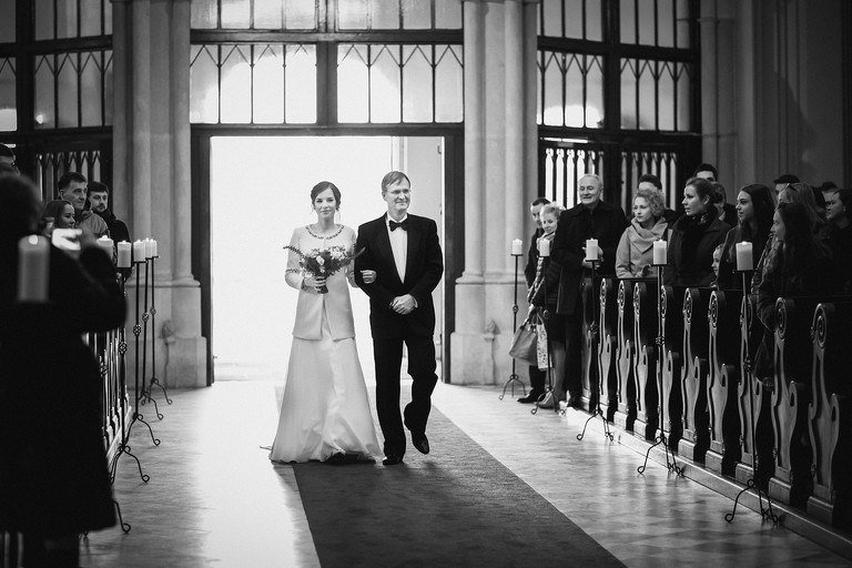 fotografia slubna, fotografia slubna krakow, zdjecia slubne krakow, fotograf slubny krakow, fotograf na wesele krakow, slub w kosciele na podgorzu, slub w kosciele sw jozefa krakow, wesele w hiltonie w krakowie, wesele w hotelu hilton garden inn krakow, zdjecia slubne bielsko, fotograf slubny bielsko, www.magiaobrazu.com, zdjecia slubne bielsko, fotografia slubna slask, fotograf cieszyn, zdjecia slubne cieszyn