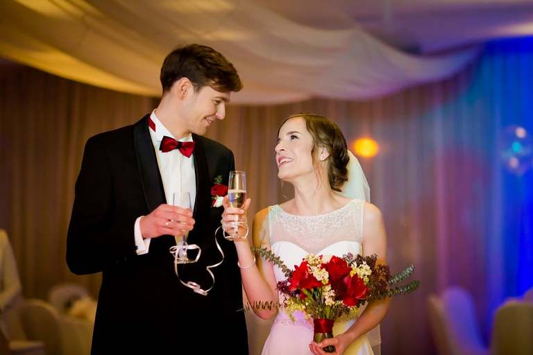 fotografia slubna, fotografia slubna krakow, zdjecia slubne krakow, fotograf slubny krakow, fotograf na wesele krakow, slub w kosciele na podgorzu, slub w kosciele sw jozefa krakow, wesele w hiltonie w krakowie, wesele w hotelu hilton garden inn krakow, zdjecia slubne bielsko, fotograf slubny bielsko, www.magiaobrazu.com, zdjecia slubne bielsko, fotografia slubna slask, fotograf cieszyn, zdjecia slubne cieszyn