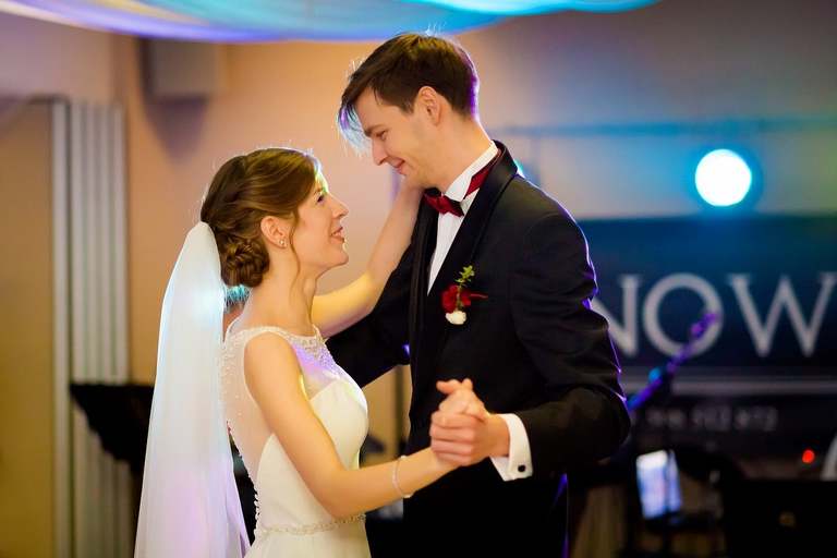 fotografia slubna, fotografia slubna krakow, zdjecia slubne krakow, fotograf slubny krakow, fotograf na wesele krakow, slub w kosciele na podgorzu, slub w kosciele sw jozefa krakow, wesele w hiltonie w krakowie, wesele w hotelu hilton garden inn krakow, zdjecia slubne bielsko, fotograf slubny bielsko, www.magiaobrazu.com, zdjecia slubne bielsko, fotografia slubna slask, fotograf cieszyn, zdjecia slubne cieszyn