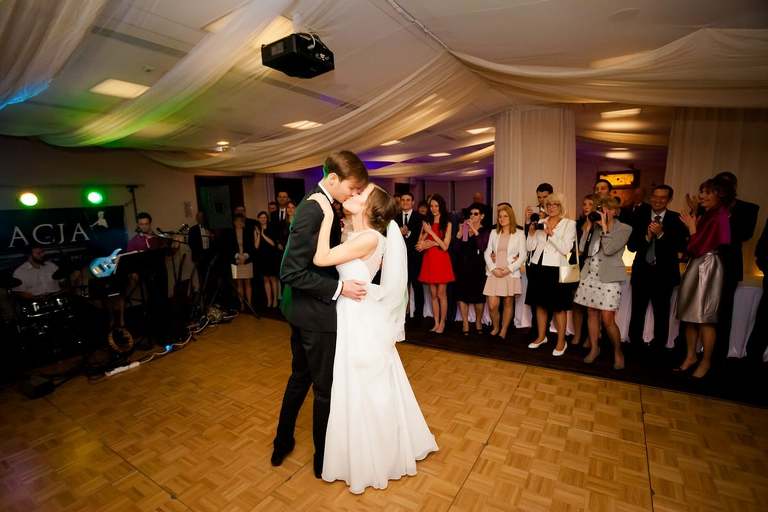 fotografia slubna, fotografia slubna krakow, zdjecia slubne krakow, fotograf slubny krakow, fotograf na wesele krakow, slub w kosciele na podgorzu, slub w kosciele sw jozefa krakow, wesele w hiltonie w krakowie, wesele w hotelu hilton garden inn krakow, zdjecia slubne bielsko, fotograf slubny bielsko, www.magiaobrazu.com, zdjecia slubne bielsko, fotografia slubna slask, fotograf cieszyn, zdjecia slubne cieszyn