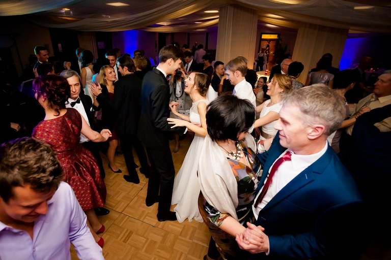 fotografia slubna, fotografia slubna krakow, zdjecia slubne krakow, fotograf slubny krakow, fotograf na wesele krakow, slub w kosciele na podgorzu, slub w kosciele sw jozefa krakow, wesele w hiltonie w krakowie, wesele w hotelu hilton garden inn krakow, zdjecia slubne bielsko, fotograf slubny bielsko, www.magiaobrazu.com, zdjecia slubne bielsko, fotografia slubna slask, fotograf cieszyn, zdjecia slubne cieszyn