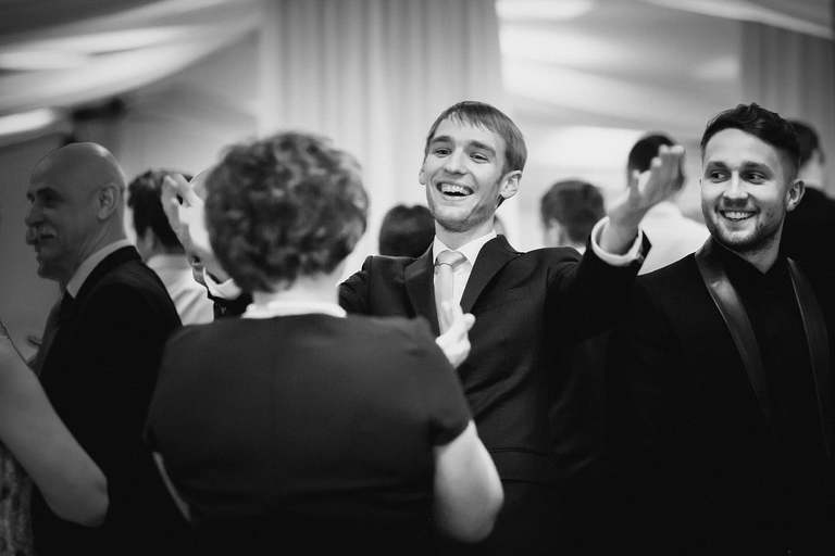 fotografia slubna, fotografia slubna krakow, zdjecia slubne krakow, fotograf slubny krakow, fotograf na wesele krakow, slub w kosciele na podgorzu, slub w kosciele sw jozefa krakow, wesele w hiltonie w krakowie, wesele w hotelu hilton garden inn krakow, zdjecia slubne bielsko, fotograf slubny bielsko, www.magiaobrazu.com, zdjecia slubne bielsko, fotografia slubna slask, fotograf cieszyn, zdjecia slubne cieszyn