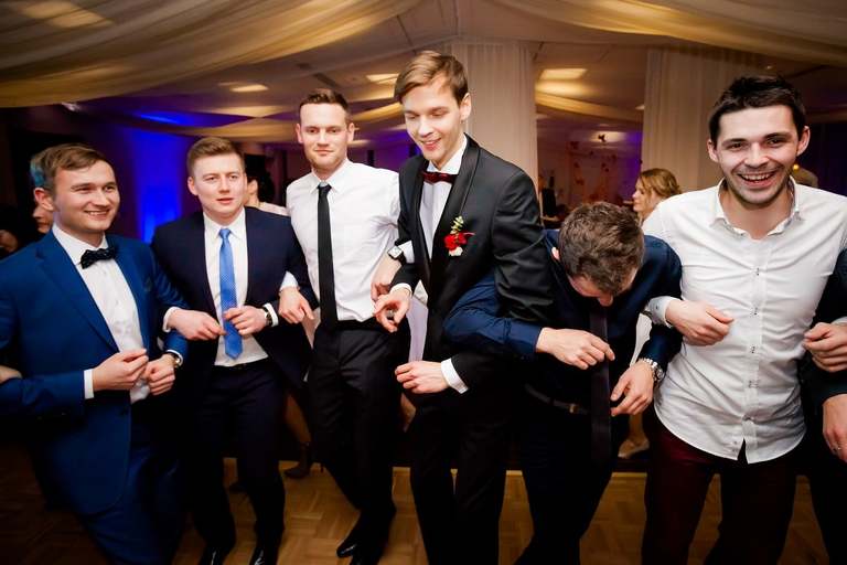 fotografia slubna, fotografia slubna krakow, zdjecia slubne krakow, fotograf slubny krakow, fotograf na wesele krakow, slub w kosciele na podgorzu, slub w kosciele sw jozefa krakow, wesele w hiltonie w krakowie, wesele w hotelu hilton garden inn krakow, zdjecia slubne bielsko, fotograf slubny bielsko, www.magiaobrazu.com, zdjecia slubne bielsko, fotografia slubna slask, fotograf cieszyn, zdjecia slubne cieszyn