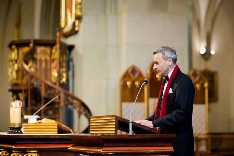 fotografia slubna, fotografia slubna krakow, zdjecia slubne krakow, fotograf slubny krakow, fotograf na wesele krakow, slub w kosciele na podgorzu, slub w kosciele sw jozefa krakow, wesele w hiltonie w krakowie, wesele w hotelu hilton garden inn krakow, zdjecia slubne bielsko, fotograf slubny bielsko, www.magiaobrazu.com, zdjecia slubne bielsko, fotografia slubna slask, fotograf cieszyn, zdjecia slubne cieszyn