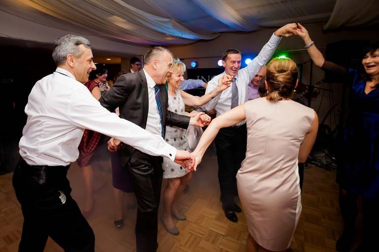 fotografia slubna, fotografia slubna krakow, zdjecia slubne krakow, fotograf slubny krakow, fotograf na wesele krakow, slub w kosciele na podgorzu, slub w kosciele sw jozefa krakow, wesele w hiltonie w krakowie, wesele w hotelu hilton garden inn krakow, zdjecia slubne bielsko, fotograf slubny bielsko, www.magiaobrazu.com, zdjecia slubne bielsko, fotografia slubna slask, fotograf cieszyn, zdjecia slubne cieszyn