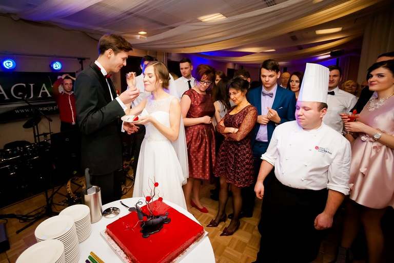 fotografia slubna, fotografia slubna krakow, zdjecia slubne krakow, fotograf slubny krakow, fotograf na wesele krakow, slub w kosciele na podgorzu, slub w kosciele sw jozefa krakow, wesele w hiltonie w krakowie, wesele w hotelu hilton garden inn krakow, zdjecia slubne bielsko, fotograf slubny bielsko, www.magiaobrazu.com, zdjecia slubne bielsko, fotografia slubna slask, fotograf cieszyn, zdjecia slubne cieszyn