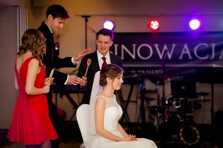 fotografia slubna, fotografia slubna krakow, zdjecia slubne krakow, fotograf slubny krakow, fotograf na wesele krakow, slub w kosciele na podgorzu, slub w kosciele sw jozefa krakow, wesele w hiltonie w krakowie, wesele w hotelu hilton garden inn krakow, zdjecia slubne bielsko, fotograf slubny bielsko, www.magiaobrazu.com, zdjecia slubne bielsko, fotografia slubna slask, fotograf cieszyn, zdjecia slubne cieszyn