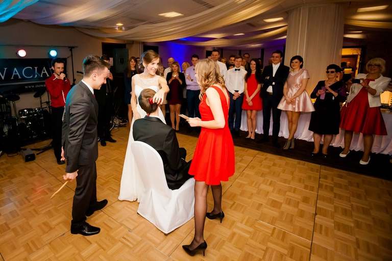 fotografia slubna, fotografia slubna krakow, zdjecia slubne krakow, fotograf slubny krakow, fotograf na wesele krakow, slub w kosciele na podgorzu, slub w kosciele sw jozefa krakow, wesele w hiltonie w krakowie, wesele w hotelu hilton garden inn krakow, zdjecia slubne bielsko, fotograf slubny bielsko, www.magiaobrazu.com, zdjecia slubne bielsko, fotografia slubna slask, fotograf cieszyn, zdjecia slubne cieszyn