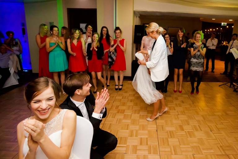 fotografia slubna, fotografia slubna krakow, zdjecia slubne krakow, fotograf slubny krakow, fotograf na wesele krakow, slub w kosciele na podgorzu, slub w kosciele sw jozefa krakow, wesele w hiltonie w krakowie, wesele w hotelu hilton garden inn krakow, zdjecia slubne bielsko, fotograf slubny bielsko, www.magiaobrazu.com, zdjecia slubne bielsko, fotografia slubna slask, fotograf cieszyn, zdjecia slubne cieszyn