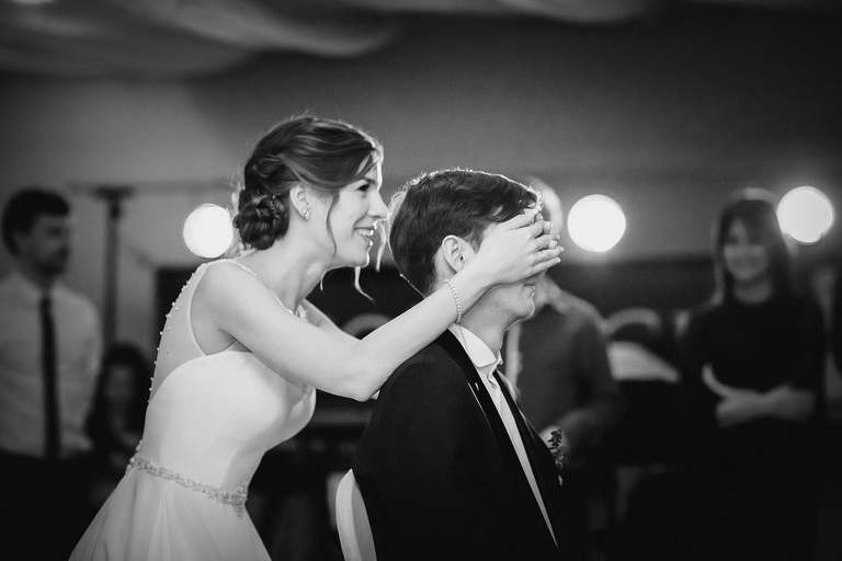 fotografia slubna, fotografia slubna krakow, zdjecia slubne krakow, fotograf slubny krakow, fotograf na wesele krakow, slub w kosciele na podgorzu, slub w kosciele sw jozefa krakow, wesele w hiltonie w krakowie, wesele w hotelu hilton garden inn krakow, zdjecia slubne bielsko, fotograf slubny bielsko, www.magiaobrazu.com, zdjecia slubne bielsko, fotografia slubna slask, fotograf cieszyn, zdjecia slubne cieszyn