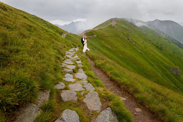 plener slubny w Tatrach, sesja slubna Tatry, fotografia sllubna Tatry, tatrzanski plener slubny, sesja slubna tatry, plener slubny tatry, fotografia slubna slask, zdjecia slubne slask, fotografia slubna bielsko, zdjecia slubne bielsko, fotografia slubna zywiec, zdjecia slubne zywiec, piekna sesja slubna, najladniejsze sesje slubne, fotograf slubny Krakow, fotografowie slubni, dwoch fotografow na slub, Anna i Jacek Bieniek; zdjecia slubne slask, www.magiaobrazu.com,