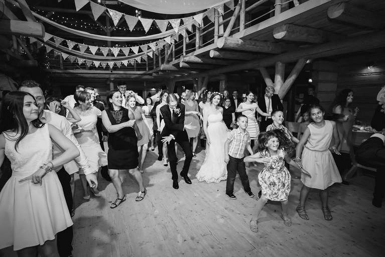 fotografia slubna bielsko, zdjecia slubne cieszyn, fotografia slubna cieszyn, fotografia slubna slask, slub w kościele w Grodzcu, wesele w Goscincu Szumnym w Jaworzu Nalezu, Gosciniec Szumny Jaworze Naleze, wesele w karczmie, , fotografia slubna katowice, zdjecia slubne katowice, fotograf slubny katowice, zdjecia slubne bielsko, fotograf slubny bielsko, zdjecia slubne slask, dwoch fotografow na slub, fotografia slubna krakow,