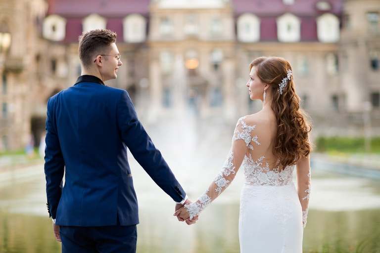 sesja slubna w Mosznej, plener slubny Moszna, sesja slubna na zamku, plener slubny w palacu, www.magiaobrazu.com, fotografia ślubna w Mosznej, plener ślubny w Krakowie, fotograf ślubny Kraków, fotografowie ślubni, fotograf małopolska, sesja plenerowa, klimatyczna sesja ślubna, plener w Mosznej, Zamek w Mosznej, oryginalna sesja slubna, fotograf slubny slask, sesja slubna slask, zdjecia slubne opolskie, www.magiaobrazu.com, fotografia ślubna, plener ślubny na zamku, fotograf ślubny Kraków, palac w mosznej, fotografowie ślubni, fotograf małopolska, sesja plenerowa, klimatyczna sesja ślubna