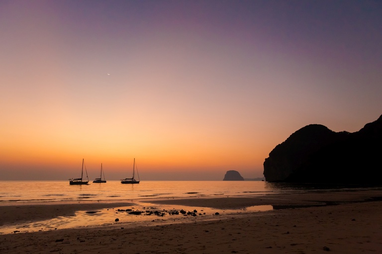 co zobaczyc w tajlandii, najlepsze miejsca w tajlandii, co odwiedzic w tajlandii, wakacje w tajlandii, tajlandia najlepsze miejsca, fotografie z podrozy, zdjecia z podrozy, zdjecia z tajlandii, Bangkok, koh kradan, koh mook, koh poda, lanta, trang, koh kret, fotografie z tajlandii, fotografia podroznicza, travel photography, travel photos, asia photos, thailand, thai photos, thailand photography, thailand travel, thai travel, best places in thailand, www.magiaobrazu.com, tajlandia, zdjecia z wakacji, zdjecia z azji, fotografie z azji, podroz po azji