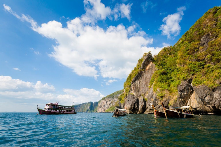 co zobaczyc w tajlandii, najlepsze miejsca w tajlandii, co odwiedzic w tajlandii, wakacje w tajlandii, tajlandia najlepsze miejsca, fotografie z podrozy, zdjecia z podrozy, zdjecia z tajlandii, Bangkok, koh kradan, koh mook, koh poda, lanta, trang, koh kret, fotografie z tajlandii, fotografia podroznicza, travel photography, travel photos, asia photos, thailand, thai photos, thailand photography, thailand travel, thai travel, best places in thailand, www.magiaobrazu.com, tajlandia, zdjecia z wakacji, zdjecia z azji, fotografie z azji, podroz po azji