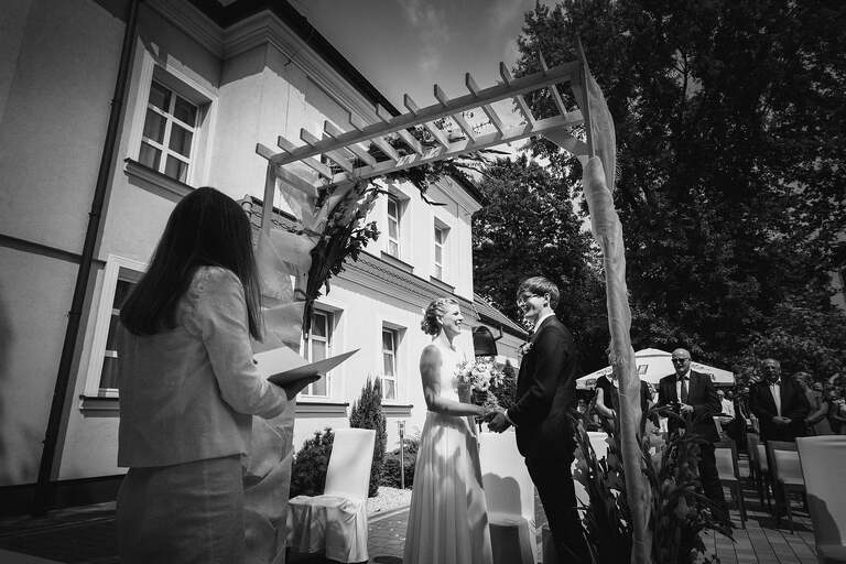 slub w plenerze slask, plenerowy slub slask, fotografia slubna czeladz, zdjecia slubne czeladz, fotograf slubny slask, zdjecia slubne katowice, slub w hotelu pod filarami czeladz, fotografia slubna slask, zdjecia slubne bielsko, fotografia slubna katowice, fotograf slubny bielsko, zdjecia slubne slask, fotografia slubna slask, zdjecia slubne slask, fotografia slubna zywiec, zdjecia slubne zywiec, zdjecia slubne czeladz, slub w plenerze na slasku, dwoch fotografow na slub, fotografia slubna krakow, hotel korona rybnik