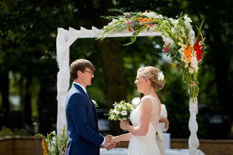 slub w plenerze slask, plenerowy slub slask, fotografia slubna czeladz, zdjecia slubne czeladz, fotograf slubny slask, zdjecia slubne katowice, slub w hotelu pod filarami czeladz, fotografia slubna slask, zdjecia slubne bielsko, fotografia slubna katowice, fotograf slubny bielsko, zdjecia slubne slask, fotografia slubna slask, zdjecia slubne slask, fotografia slubna zywiec, zdjecia slubne zywiec, zdjecia slubne czeladz, slub w plenerze na slasku, dwoch fotografow na slub, fotografia slubna krakow, hotel korona rybnik