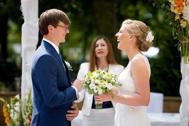 slub w plenerze slask, plenerowy slub slask, fotografia slubna czeladz, zdjecia slubne czeladz, fotograf slubny slask, zdjecia slubne katowice, slub w hotelu pod filarami czeladz, fotografia slubna slask, zdjecia slubne bielsko, fotografia slubna katowice, fotograf slubny bielsko, zdjecia slubne slask, fotografia slubna slask, zdjecia slubne slask, fotografia slubna zywiec, zdjecia slubne zywiec, zdjecia slubne czeladz, slub w plenerze na slasku, dwoch fotografow na slub, fotografia slubna krakow, hotel korona rybnik