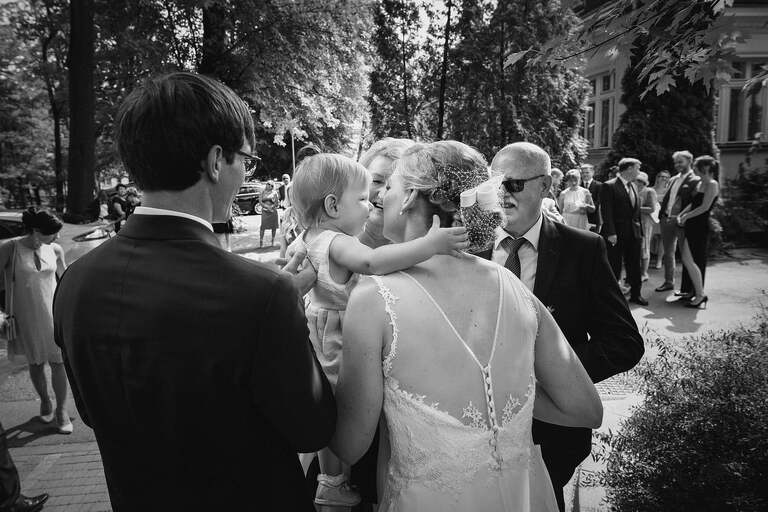 slub w plenerze slask, plenerowy slub slask, fotografia slubna czeladz, zdjecia slubne czeladz, fotograf slubny slask, zdjecia slubne katowice, slub w hotelu pod filarami czeladz, fotografia slubna slask, zdjecia slubne bielsko, fotografia slubna katowice, fotograf slubny bielsko, zdjecia slubne slask, fotografia slubna slask, zdjecia slubne slask, fotografia slubna zywiec, zdjecia slubne zywiec, zdjecia slubne czeladz, slub w plenerze na slasku, dwoch fotografow na slub, fotografia slubna krakow, hotel korona rybnik