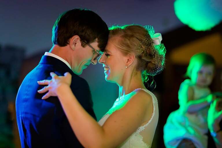 slub w plenerze slask, plenerowy slub slask, fotografia slubna czeladz, zdjecia slubne czeladz, fotograf slubny slask, zdjecia slubne katowice, slub w hotelu pod filarami czeladz, fotografia slubna slask, zdjecia slubne bielsko, fotografia slubna katowice, fotograf slubny bielsko, zdjecia slubne slask, fotografia slubna slask, zdjecia slubne slask, fotografia slubna zywiec, zdjecia slubne zywiec, zdjecia slubne czeladz, slub w plenerze na slasku, dwoch fotografow na slub, fotografia slubna krakow, hotel korona rybnik