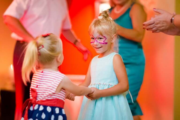 slub w plenerze slask, plenerowy slub slask, fotografia slubna czeladz, zdjecia slubne czeladz, fotograf slubny slask, zdjecia slubne katowice, slub w hotelu pod filarami czeladz, fotografia slubna slask, zdjecia slubne bielsko, fotografia slubna katowice, fotograf slubny bielsko, zdjecia slubne slask, fotografia slubna slask, zdjecia slubne slask, fotografia slubna zywiec, zdjecia slubne zywiec, zdjecia slubne czeladz, slub w plenerze na slasku, dwoch fotografow na slub, fotografia slubna krakow, hotel korona rybnik