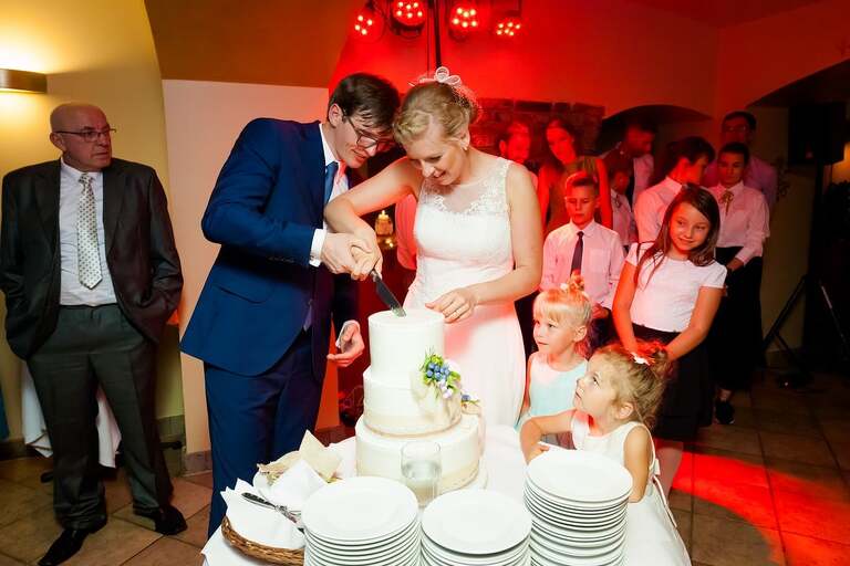 slub w plenerze slask, plenerowy slub slask, fotografia slubna czeladz, zdjecia slubne czeladz, fotograf slubny slask, zdjecia slubne katowice, slub w hotelu pod filarami czeladz, fotografia slubna slask, zdjecia slubne bielsko, fotografia slubna katowice, fotograf slubny bielsko, zdjecia slubne slask, fotografia slubna slask, zdjecia slubne slask, fotografia slubna zywiec, zdjecia slubne zywiec, zdjecia slubne czeladz, slub w plenerze na slasku, dwoch fotografow na slub, fotografia slubna krakow, hotel korona rybnik