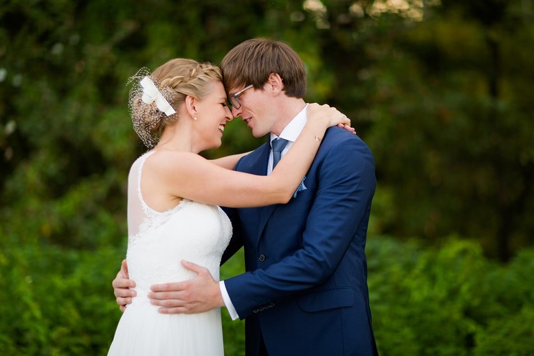 zdjecia slubne zywiec, romantyczny plener slubny, fotograf slubny bielsko, fotograf slubny bielsko, plener slubny w lesie slask, sesja slubna w lesie slask, plener slubny las slask, sesja slubna nad jeziorem slask, fotografia slubna slask, zdjecia slubne slask, fotografia slubna katowice, zdjecia slubne katowice, romantyczna sesja slubna slask, zdjecia slubne bielsko, fotografia slubna bielsko, oryginalny plener slubny, oryginalna sesja slubna, www.magiaobrazu.com, Anna i Jacek Bieniek,