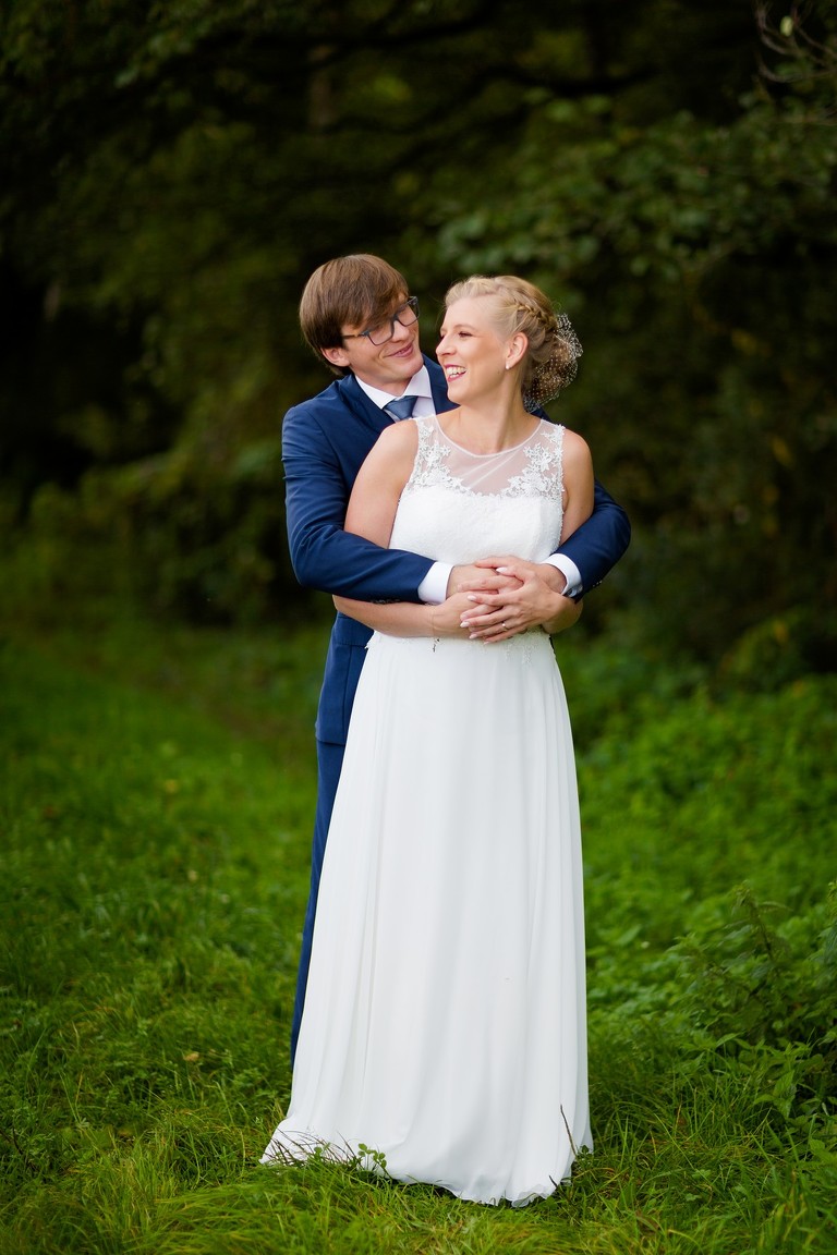 zdjecia slubne zywiec, romantyczny plener slubny, fotograf slubny bielsko, fotograf slubny bielsko, plener slubny w lesie slask, sesja slubna w lesie slask, plener slubny las slask, sesja slubna nad jeziorem slask, fotografia slubna slask, zdjecia slubne slask, fotografia slubna katowice, zdjecia slubne katowice, romantyczna sesja slubna slask, zdjecia slubne bielsko, fotografia slubna bielsko, oryginalny plener slubny, oryginalna sesja slubna, www.magiaobrazu.com, Anna i Jacek Bieniek,