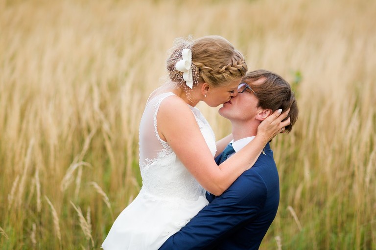 zdjecia slubne zywiec, romantyczny plener slubny, fotograf slubny bielsko, fotograf slubny bielsko, plener slubny w lesie slask, sesja slubna w lesie slask, plener slubny las slask, sesja slubna nad jeziorem slask, fotografia slubna slask, zdjecia slubne slask, fotografia slubna katowice, zdjecia slubne katowice, romantyczna sesja slubna slask, zdjecia slubne bielsko, fotografia slubna bielsko, oryginalny plener slubny, oryginalna sesja slubna, www.magiaobrazu.com, Anna i Jacek Bieniek,