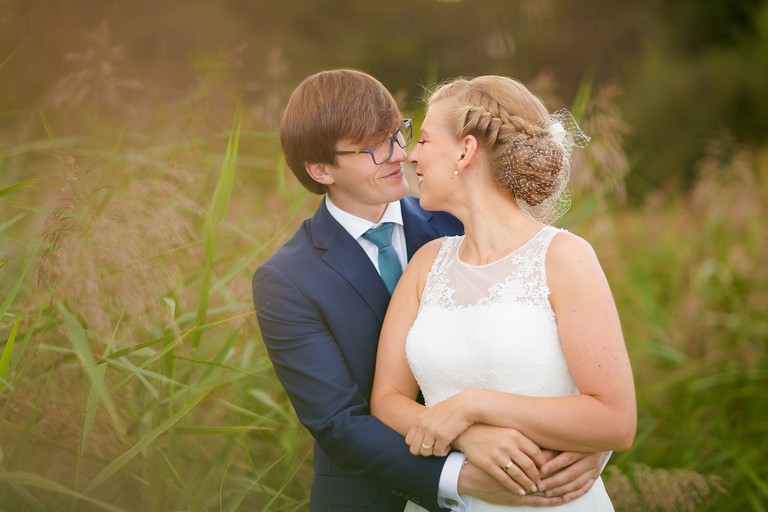 zdjecia slubne zywiec, romantyczny plener slubny, fotograf slubny bielsko, fotograf slubny bielsko, plener slubny w lesie slask, sesja slubna w lesie slask, plener slubny las slask, sesja slubna nad jeziorem slask, fotografia slubna slask, zdjecia slubne slask, fotografia slubna katowice, zdjecia slubne katowice, romantyczna sesja slubna slask, zdjecia slubne bielsko, fotografia slubna bielsko, oryginalny plener slubny, oryginalna sesja slubna, www.magiaobrazu.com, Anna i Jacek Bieniek,