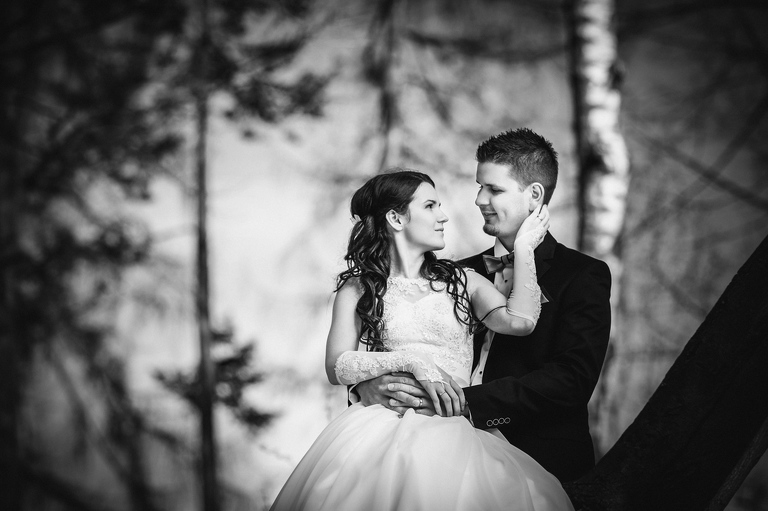 www.magiaobrazu.com, fotografia ślubna, fotografia ślubna bielsko, plener slubny w gorkach; wiosenna sesja slubna, zdjęcia ślubne bielsko, plener ślubny w gorach, zdjecia slubne w ruinach, sesja slubna w ruinach, fotograf ślubny Bielsko, fotografowie ślubni, fotograf śląsk, sesja plenerowa; wiosenny plener ślubny