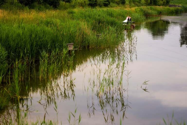 fotografia slubna slask, zdjecia slubne pszczyna, fotograf slubny pszczyna, zdjecia slubne slask, wesele markowy w pszczynie, slub w kosciele w jankowicach, zdjecia slubne katowice, dwoch fotografow na slub, fotografia slubna krakow, plener slubny w dniu slubu, sesja slubna w lesie