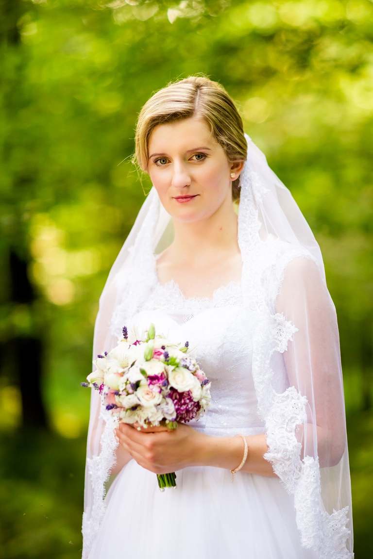 fotografia slubna slask, zdjecia slubne pszczyna, fotograf slubny pszczyna, zdjecia slubne slask, wesele markowy w pszczynie, slub w kosciele w jankowicach, zdjecia slubne katowice, dwoch fotografow na slub, fotografia slubna krakow, plener slubny w dniu slubu, sesja slubna w lesie