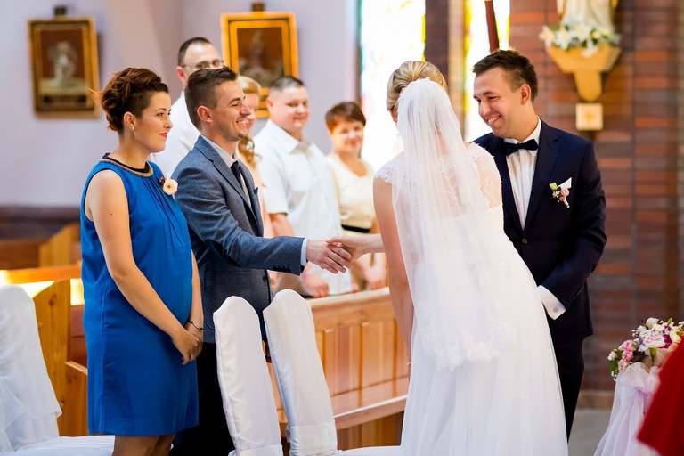 fotografia slubna slask, zdjecia slubne pszczyna, fotograf slubny pszczyna, zdjecia slubne slask, wesele markowy w pszczynie, slub w kosciele w jankowicach, zdjecia slubne katowice, dwoch fotografow na slub, fotografia slubna krakow, plener slubny w dniu slubu, sesja slubna w lesie