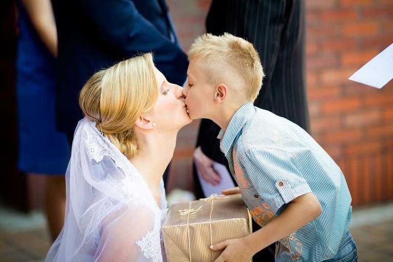 fotografia slubna slask, zdjecia slubne pszczyna, fotograf slubny pszczyna, zdjecia slubne slask, wesele markowy w pszczynie, slub w kosciele w jankowicach, zdjecia slubne katowice, dwoch fotografow na slub, fotografia slubna krakow, plener slubny w dniu slubu, sesja slubna w lesie