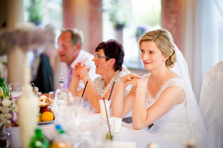 fotografia slubna slask, zdjecia slubne pszczyna, fotograf slubny pszczyna, zdjecia slubne slask, wesele markowy w pszczynie, slub w kosciele w jankowicach, zdjecia slubne katowice, dwoch fotografow na slub, fotografia slubna krakow, plener slubny w dniu slubu, sesja slubna w lesie