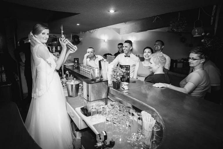 fotografia slubna slask, zdjecia slubne pszczyna, fotograf slubny pszczyna, zdjecia slubne slask, wesele markowy w pszczynie, slub w kosciele w jankowicach, zdjecia slubne katowice, dwoch fotografow na slub, fotografia slubna krakow, plener slubny w dniu slubu, sesja slubna w lesie