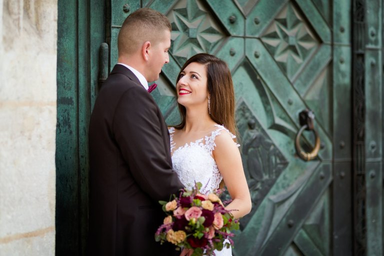 plener slubny na rynku w krakowie, fotograf na slub krakow, fotografia slubna krakow, zdjecia slubne krakow, fotograf slubny krakow, fotograf weselny krakow, zdjecia slubne slask, fotografia slubna slask, fotograf na slub slask, sesja slubna na krakowskim rynku, sesja slubna o swicie, zdjecia slubne bielsko, fotografia slubna bielsko, zdjecia slubne wadowice, fotografia slubna wadowice, plener slubny o swicie, dwoch fotografow na slub, zdjecia slubne cieszyn, sesja slubna na wawelu, plener slubny wawel, fotografia slubna cieszyn