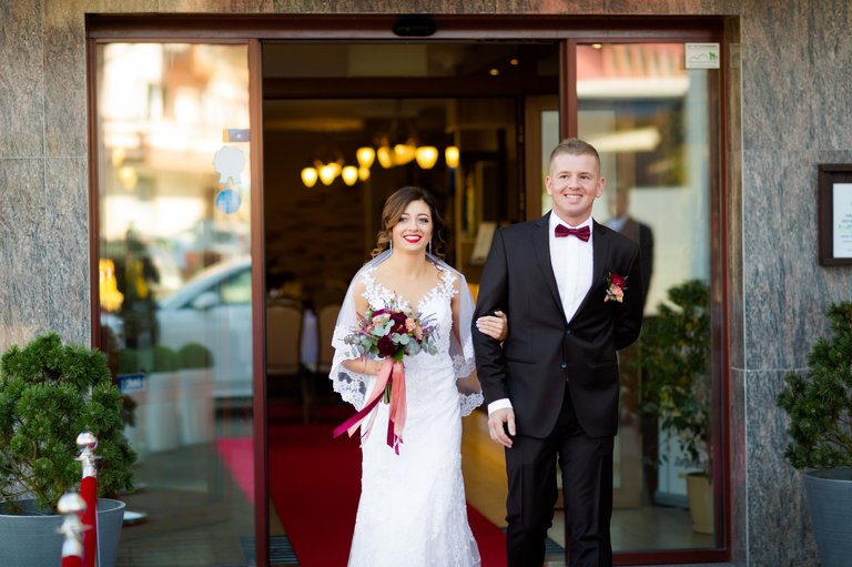 fotografia slubna szczyrk, zdjecia slubne szczyrk, slub w kosciele na gorce w szczyrku, wesele w sali balowej pod skrzycznem, sala balowa pod skrzycznem szczyrk, kosciol na gorce szczyrk, wesele pod skrzycznem szczyrk, fotograf slubny zakopane, zdjecia slubne zakopane, fotografia slubna zakopane, zdjecia slubne bielsko, fotograf slubny bielsko, fotografia slubna cieszyn, www.magiaobrazu.com, zdjecia slubne bielsko, fotografia slubna slask, zdjecia slubne zywiec, zdjecia slubne cieszyn, dwoch fotografow na slub, zdjecia slubne slask,