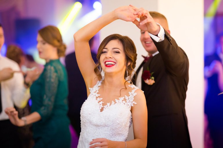 fotografia slubna szczyrk, zdjecia slubne szczyrk, slub w kosciele na gorce w szczyrku, wesele w sali balowej pod skrzycznem, sala balowa pod skrzycznem szczyrk, kosciol na gorce szczyrk, wesele pod skrzycznem szczyrk, fotograf slubny zakopane, zdjecia slubne zakopane, fotografia slubna zakopane, zdjecia slubne bielsko, fotograf slubny bielsko, fotografia slubna cieszyn, www.magiaobrazu.com, zdjecia slubne bielsko, fotografia slubna slask, zdjecia slubne zywiec, zdjecia slubne cieszyn, dwoch fotografow na slub, zdjecia slubne slask,