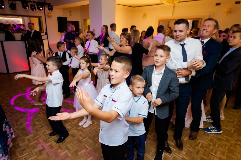 fotografia slubna szczyrk, zdjecia slubne szczyrk, slub w kosciele na gorce w szczyrku, wesele w sali balowej pod skrzycznem, sala balowa pod skrzycznem szczyrk, kosciol na gorce szczyrk, wesele pod skrzycznem szczyrk, fotograf slubny zakopane, zdjecia slubne zakopane, fotografia slubna zakopane, zdjecia slubne bielsko, fotograf slubny bielsko, fotografia slubna cieszyn, www.magiaobrazu.com, zdjecia slubne bielsko, fotografia slubna slask, zdjecia slubne zywiec, zdjecia slubne cieszyn, dwoch fotografow na slub, zdjecia slubne slask,