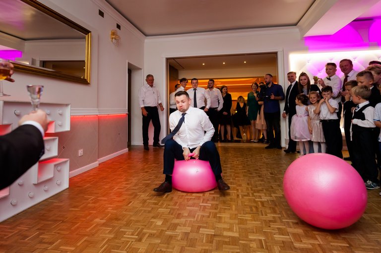 fotografia slubna szczyrk, zdjecia slubne szczyrk, slub w kosciele na gorce w szczyrku, wesele w sali balowej pod skrzycznem, sala balowa pod skrzycznem szczyrk, kosciol na gorce szczyrk, wesele pod skrzycznem szczyrk, fotograf slubny zakopane, zdjecia slubne zakopane, fotografia slubna zakopane, zdjecia slubne bielsko, fotograf slubny bielsko, fotografia slubna cieszyn, www.magiaobrazu.com, zdjecia slubne bielsko, fotografia slubna slask, zdjecia slubne zywiec, zdjecia slubne cieszyn, dwoch fotografow na slub, zdjecia slubne slask,