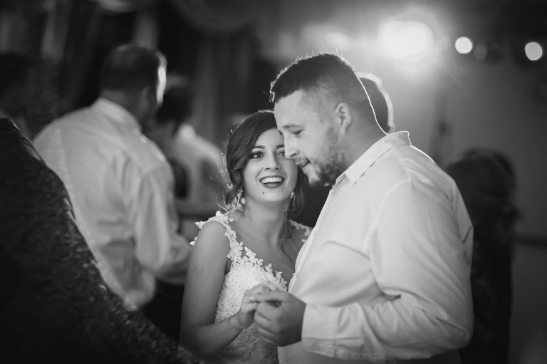 fotografia slubna szczyrk, zdjecia slubne szczyrk, slub w kosciele na gorce w szczyrku, wesele w sali balowej pod skrzycznem, sala balowa pod skrzycznem szczyrk, kosciol na gorce szczyrk, wesele pod skrzycznem szczyrk, fotograf slubny zakopane, zdjecia slubne zakopane, fotografia slubna zakopane, zdjecia slubne bielsko, fotograf slubny bielsko, fotografia slubna cieszyn, www.magiaobrazu.com, zdjecia slubne bielsko, fotografia slubna slask, zdjecia slubne zywiec, zdjecia slubne cieszyn, dwoch fotografow na slub, zdjecia slubne slask,