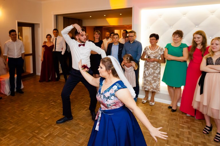 fotografia slubna szczyrk, zdjecia slubne szczyrk, slub w kosciele na gorce w szczyrku, wesele w sali balowej pod skrzycznem, sala balowa pod skrzycznem szczyrk, kosciol na gorce szczyrk, wesele pod skrzycznem szczyrk, fotograf slubny zakopane, zdjecia slubne zakopane, fotografia slubna zakopane, zdjecia slubne bielsko, fotograf slubny bielsko, fotografia slubna cieszyn, www.magiaobrazu.com, zdjecia slubne bielsko, fotografia slubna slask, zdjecia slubne zywiec, zdjecia slubne cieszyn, dwoch fotografow na slub, zdjecia slubne slask,
