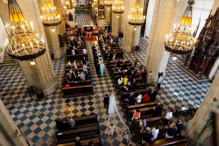 fotografia slubna, fotografia slubna krakow, zdjecia slubne krakow, fotograf slubny krakow, fotograf na wesele krakow, slub w klasztorze dominikanow krakow, slub dominikanie krakow, folwark zalesie, wesele w folwarku zalesie, najlepsze zdjecia slubne, fotografia slubna slask, zdjecia slubne slask, fotografia slubna wieliczka, zdjecia slubne wieliczka, oryginalne zdjecia z druhnami, zdjecia grupowe druzbowie, zdjecia slubne bielsko, fotograf slubny bielsko, www.magiaobrazu.com, zdjecia slubne bielsko, fotografia slubna slask, fotograf cieszyn, zdjecia slubne cieszyn