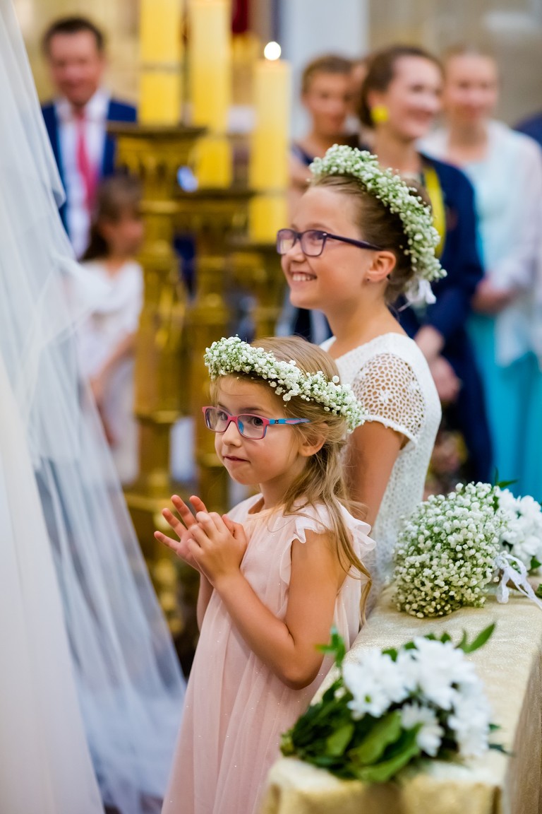 fotografia slubna, fotografia slubna krakow, zdjecia slubne krakow, fotograf slubny krakow, fotograf na wesele krakow, slub w klasztorze dominikanow krakow, slub dominikanie krakow, folwark zalesie, wesele w folwarku zalesie, najlepsze zdjecia slubne, fotografia slubna slask, zdjecia slubne slask, fotografia slubna wieliczka, zdjecia slubne wieliczka, oryginalne zdjecia z druhnami, zdjecia grupowe druzbowie, zdjecia slubne bielsko, fotograf slubny bielsko, www.magiaobrazu.com, zdjecia slubne bielsko, fotografia slubna slask, fotograf cieszyn, zdjecia slubne cieszyn