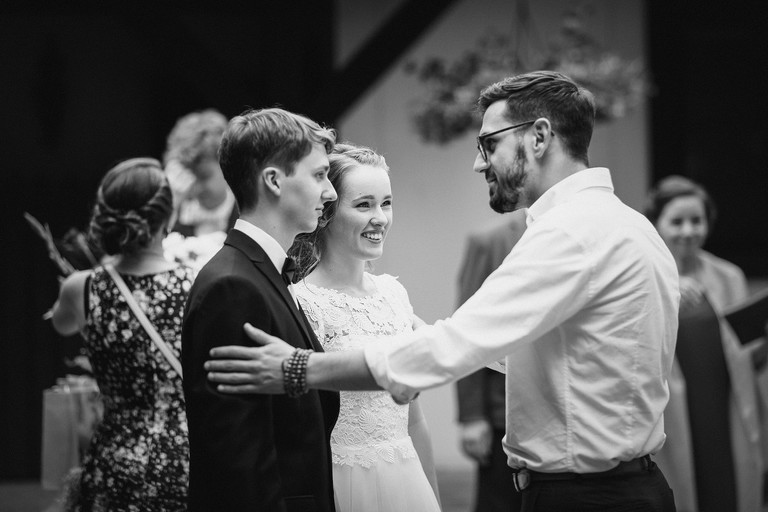 fotografia slubna, fotografia slubna krakow, zdjecia slubne krakow, fotograf slubny krakow, fotograf na wesele krakow, slub w klasztorze dominikanow krakow, slub dominikanie krakow, folwark zalesie, wesele w folwarku zalesie, najlepsze zdjecia slubne, fotografia slubna slask, zdjecia slubne slask, fotografia slubna wieliczka, zdjecia slubne wieliczka, oryginalne zdjecia z druhnami, zdjecia grupowe druzbowie, zdjecia slubne bielsko, fotograf slubny bielsko, www.magiaobrazu.com, zdjecia slubne bielsko, fotografia slubna slask, fotograf cieszyn, zdjecia slubne cieszyn