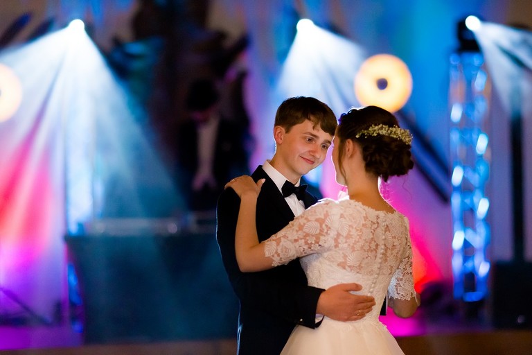 fotografia slubna, fotografia slubna krakow, zdjecia slubne krakow, fotograf slubny krakow, fotograf na wesele krakow, slub w klasztorze dominikanow krakow, slub dominikanie krakow, folwark zalesie, wesele w folwarku zalesie, najlepsze zdjecia slubne, fotografia slubna slask, zdjecia slubne slask, fotografia slubna wieliczka, zdjecia slubne wieliczka, oryginalne zdjecia z druhnami, zdjecia grupowe druzbowie, zdjecia slubne bielsko, fotograf slubny bielsko, www.magiaobrazu.com, zdjecia slubne bielsko, fotografia slubna slask, fotograf cieszyn, zdjecia slubne cieszyn